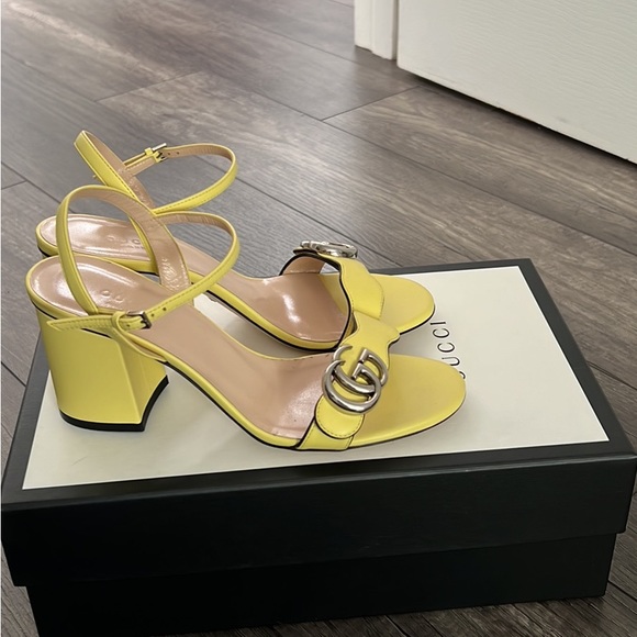 Gucci Marmont Sandals - Picture 2 of 3